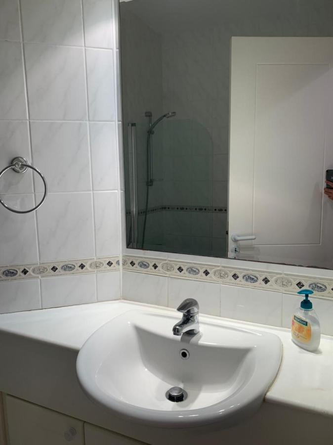 Comfortable 2 Bedroom Apartment In Popular Limnaria Gardens Paphos Exterior foto